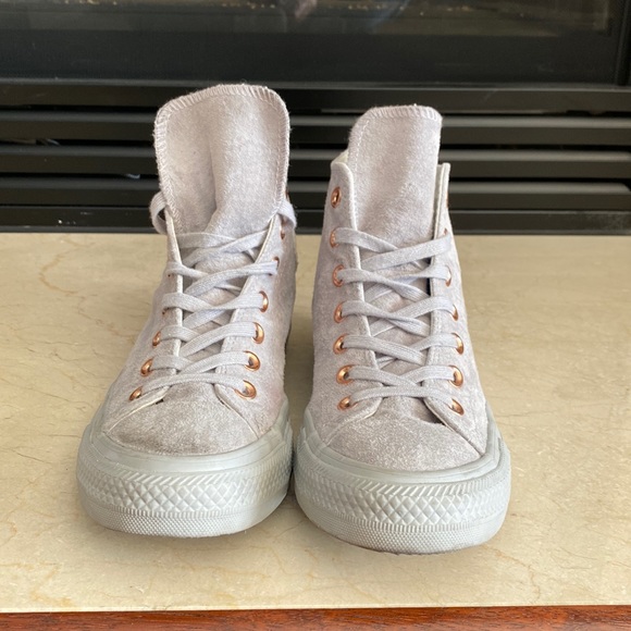 Converse Shoes - CONVERSE HIGH TOPS
